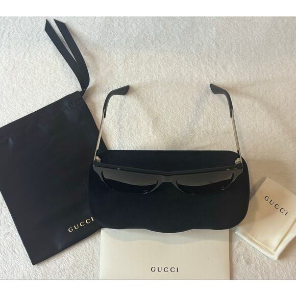 Brand New Gucci Sunglasses - GG0687S 002 Size 57-17-145 - Picture 2 of 7